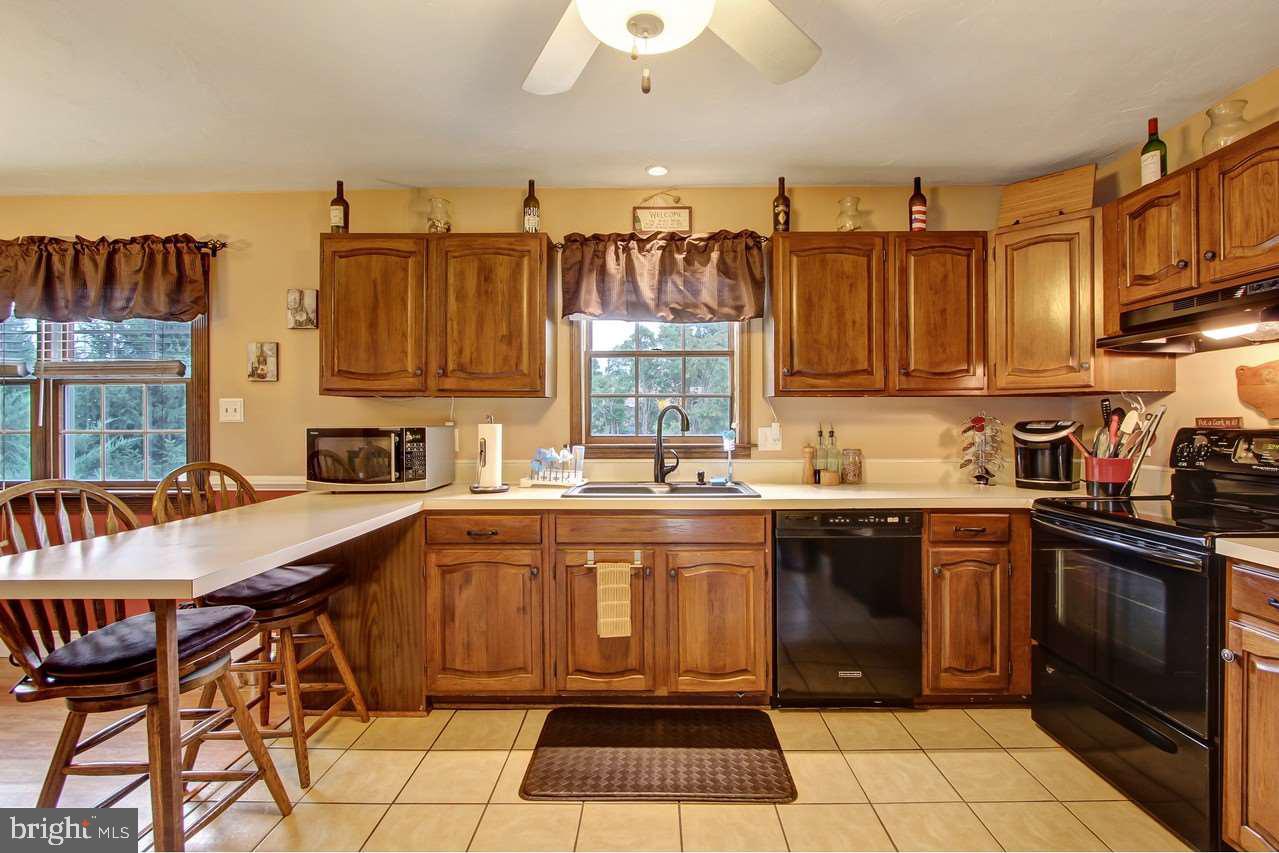 2236 Chestnut Road York, PA 17408 - Photo 9 of 25