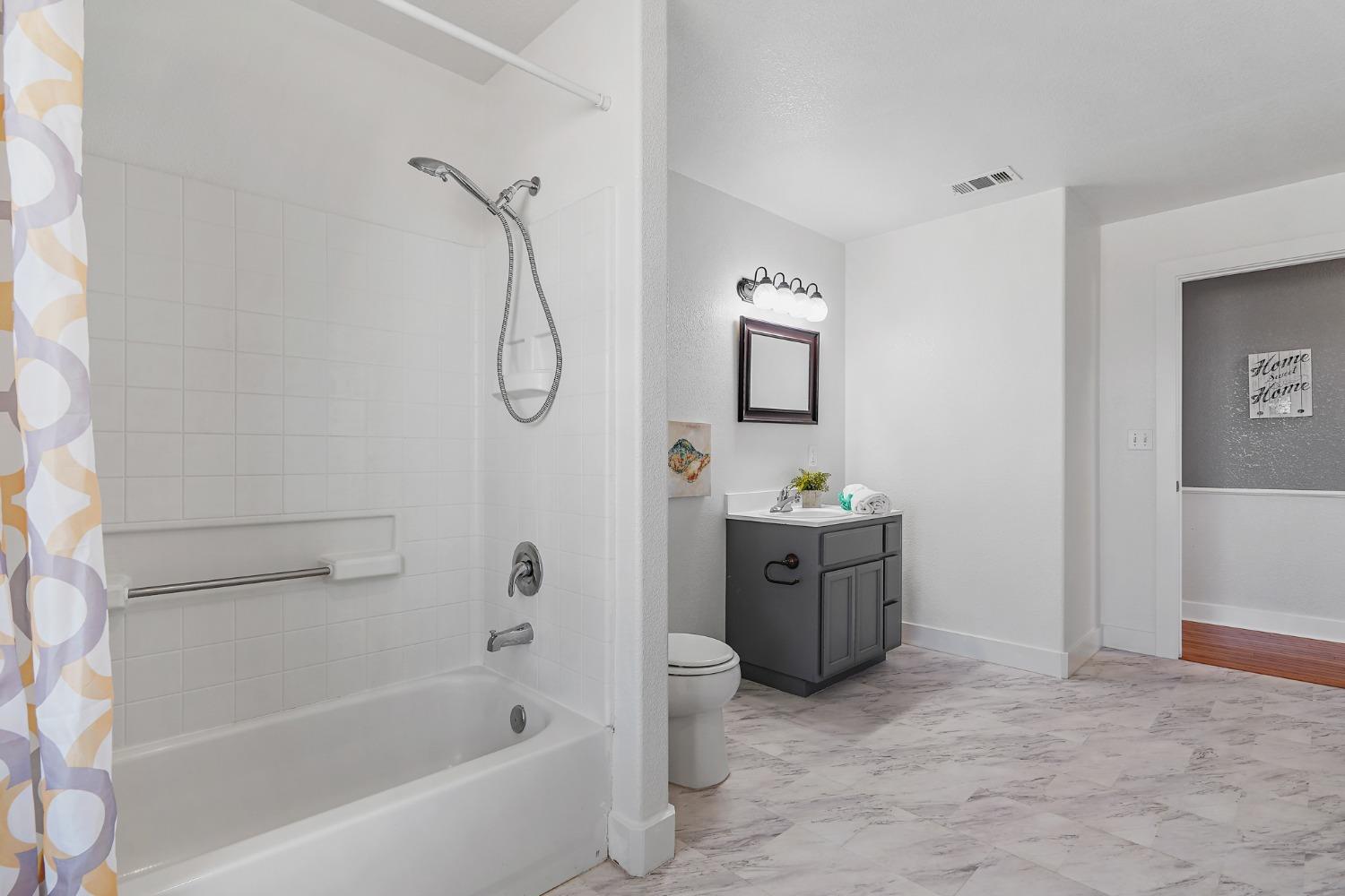 12551 Hibbard Road Lodi, CA 95240 - Photo 23 of 41 Gallery Image 23