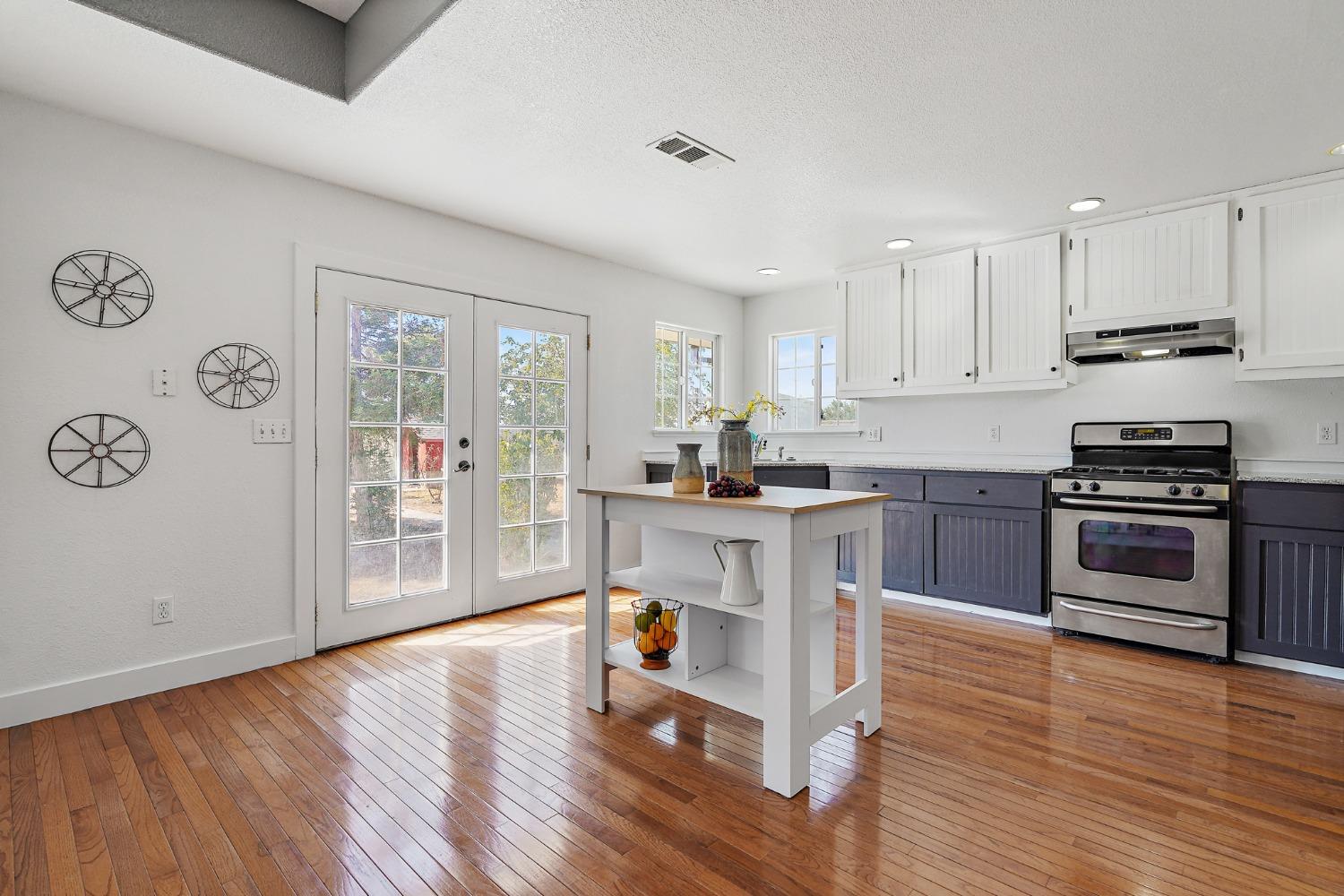 12551 Hibbard Road Lodi, CA 95240 - Photo 10 of 41 Gallery Image 10