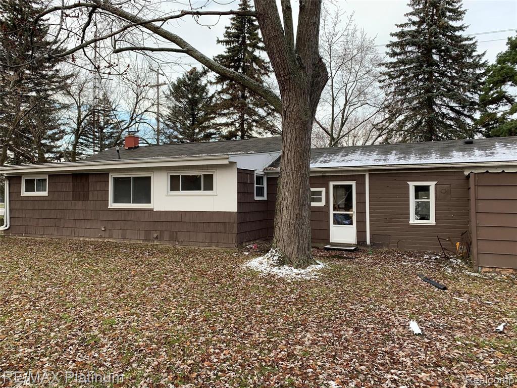 5239 Lennon Road Flint, MI 48507 - Photo 5 of 18