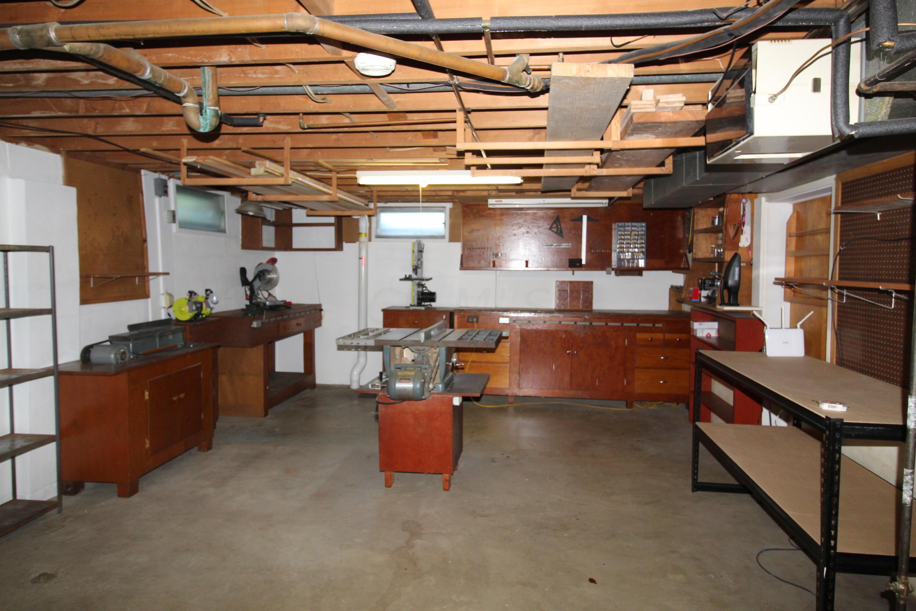 5443 Redwood Road Columbus, OH 43229 - Photo 30 of 38 IMG_5970
