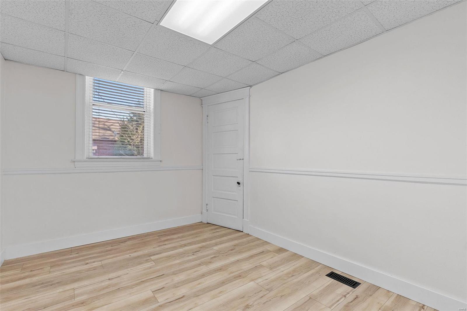 5600 Morgan Ford Road St. Louis, MO 63116 - Photo 11 of 41 Gallery Image 11