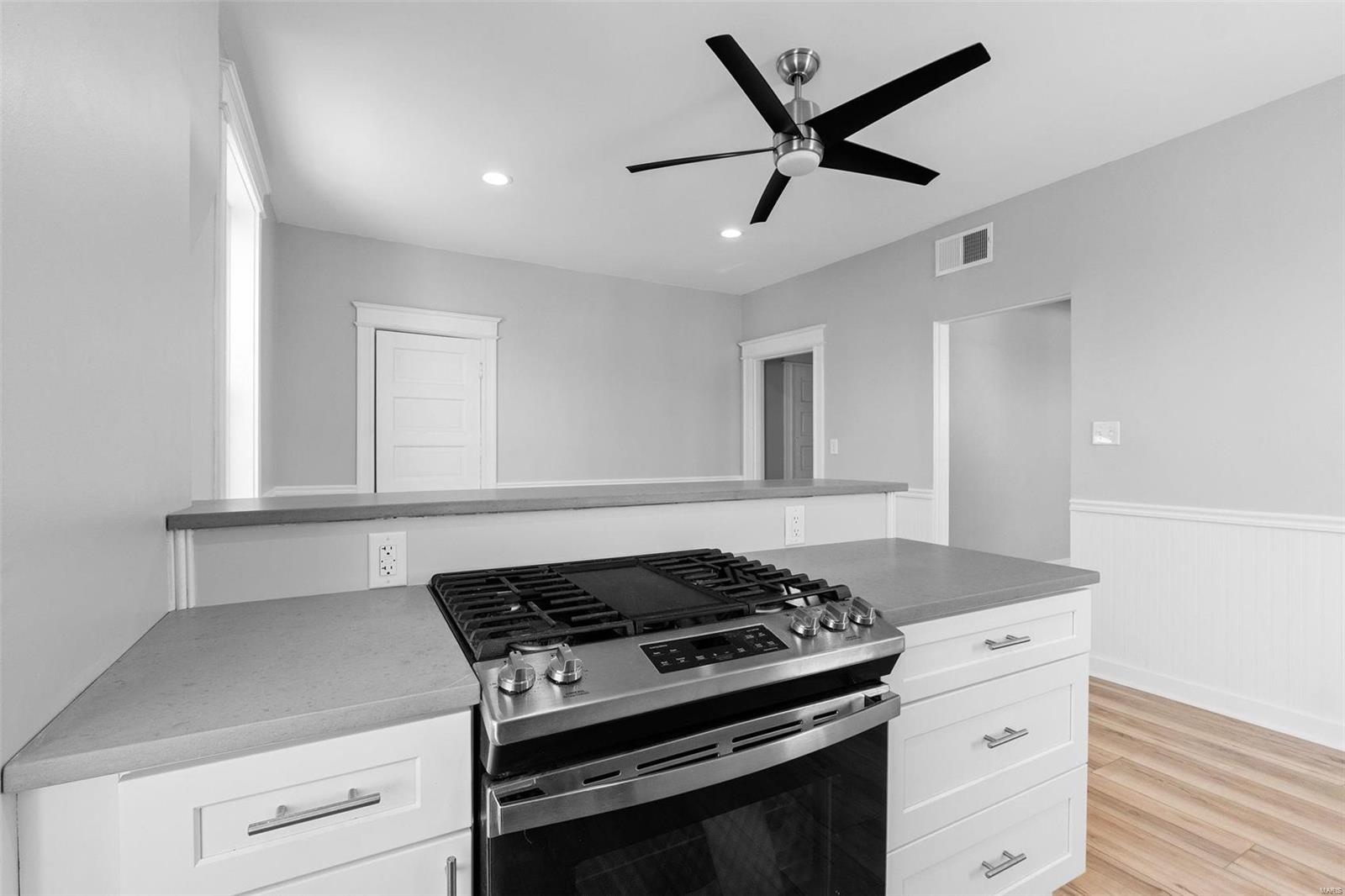 5600 Morgan Ford Road St. Louis, MO 63116 - Photo 19 of 41 Gallery Image 19