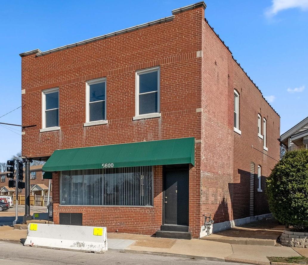 5600 Morgan Ford Road St. Louis, MO 63116 - Photo 3 of 41 Gallery Image 3