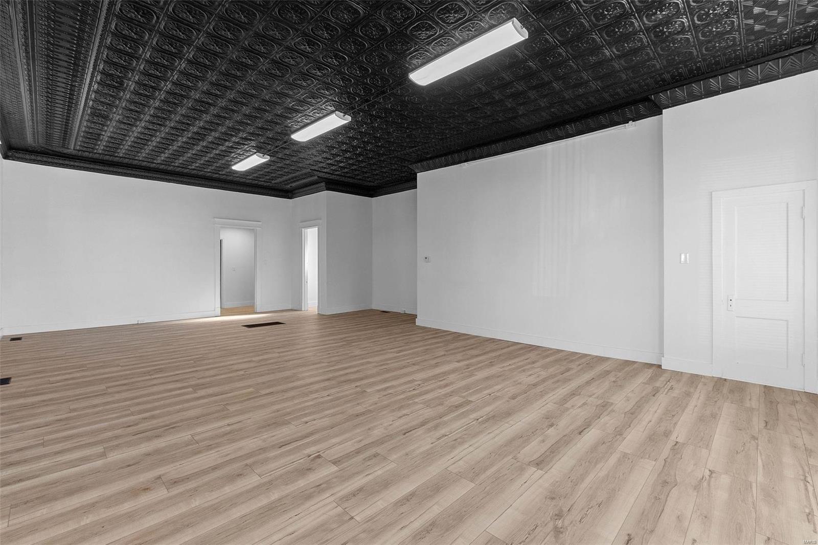 5600 Morgan Ford Road St. Louis, MO 63116 - Photo 8 of 41 Gallery Image 8