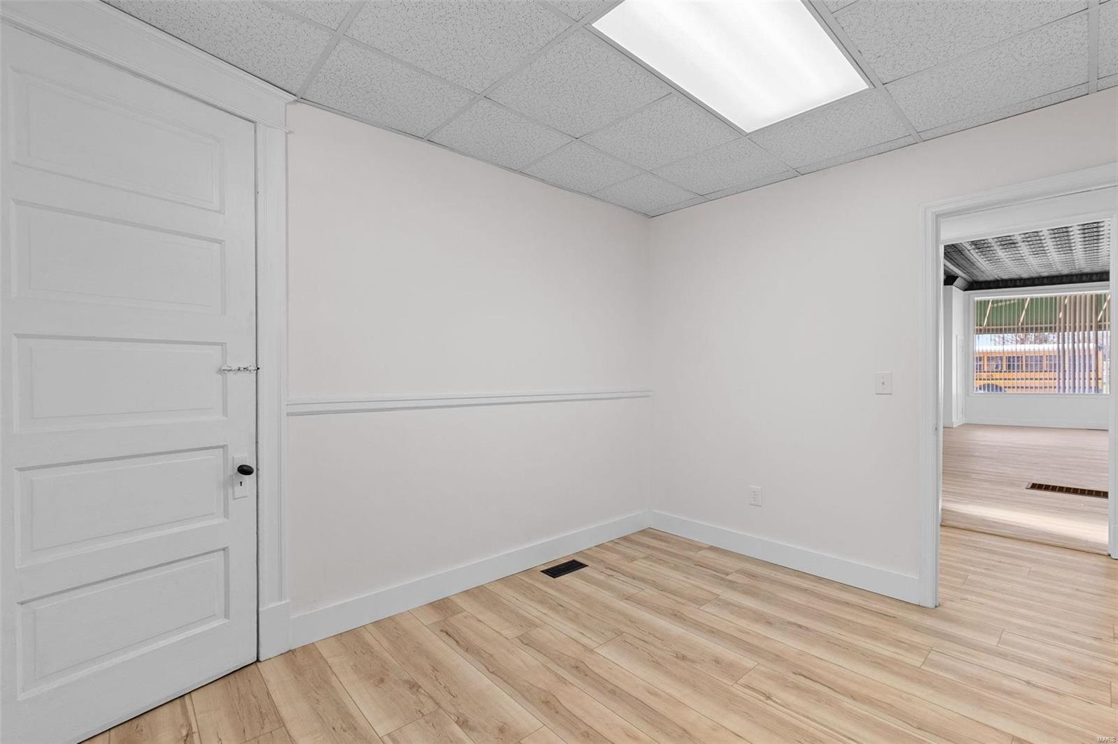 5600 Morgan Ford Road St. Louis, MO 63116 - Photo 10 of 41 Gallery Image 10