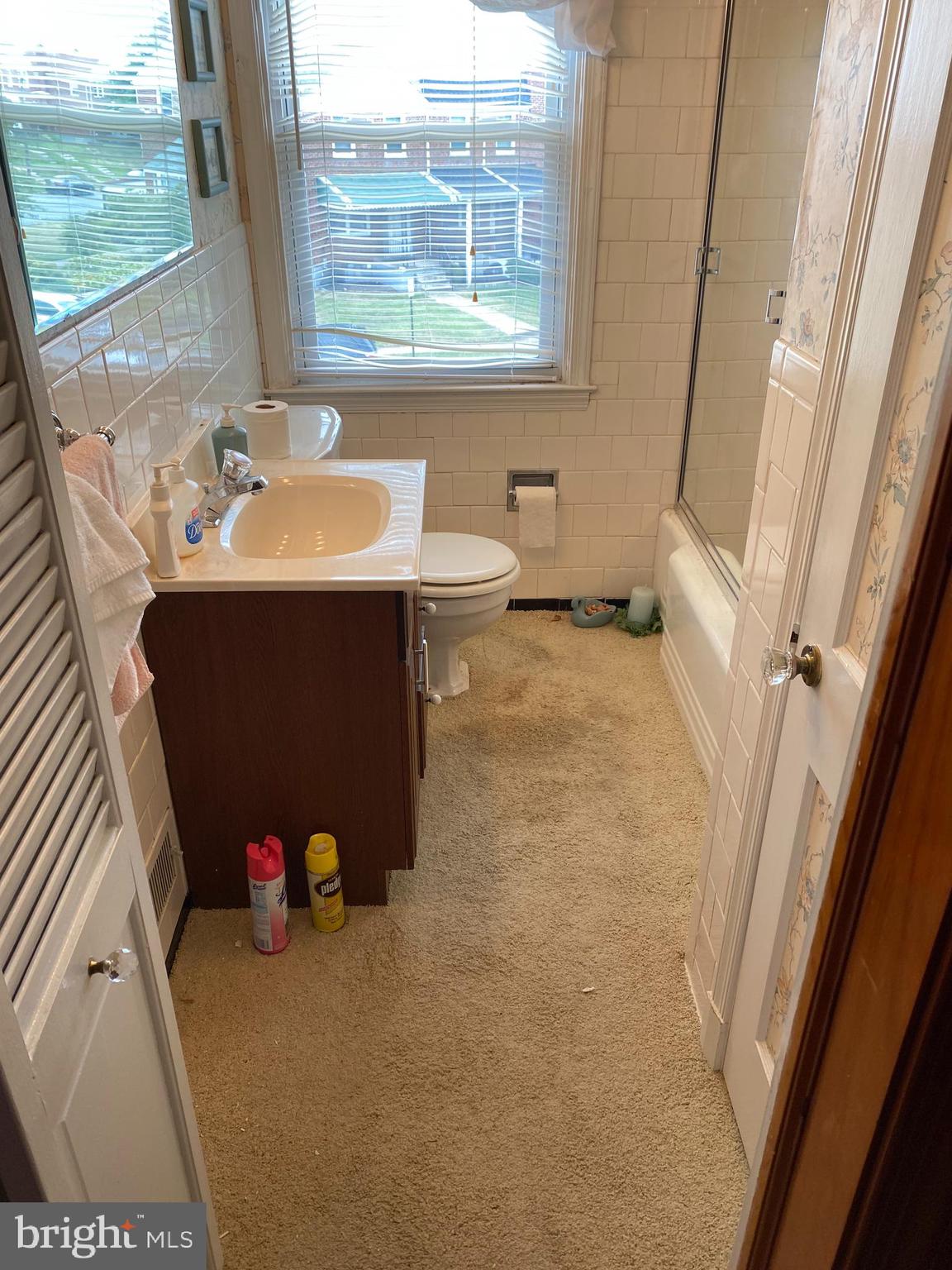 1834 Dunmere Road Dundalk, MD 21222 - Photo 9 of 20 Full bath