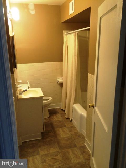 416 North Forklanding Road Maple Shade, NJ 08052 - Photo 15 of 21