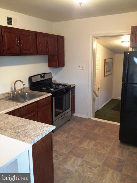 416 North Forklanding Road Maple Shade, NJ 08052 - Photo 9 of 21