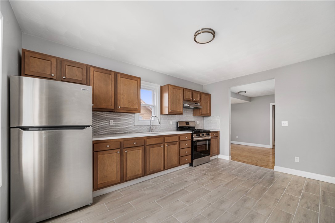 35 Central Street Lincoln, RI 02838 - Photo 14 of 36