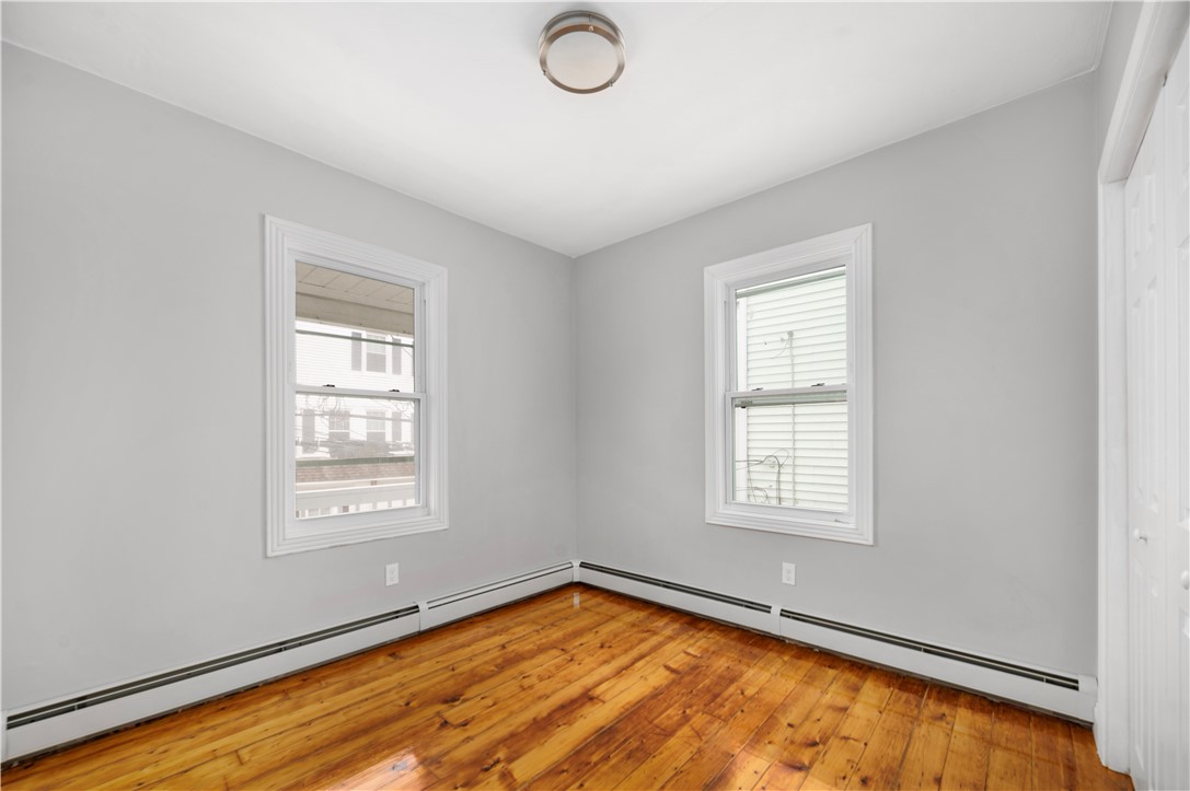 35 Central Street Lincoln, RI 02838 - Photo 23 of 36