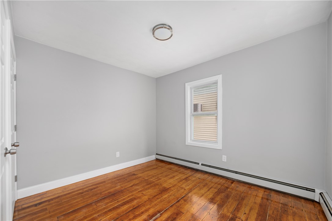 35 Central Street Lincoln, RI 02838 - Photo 4 of 36