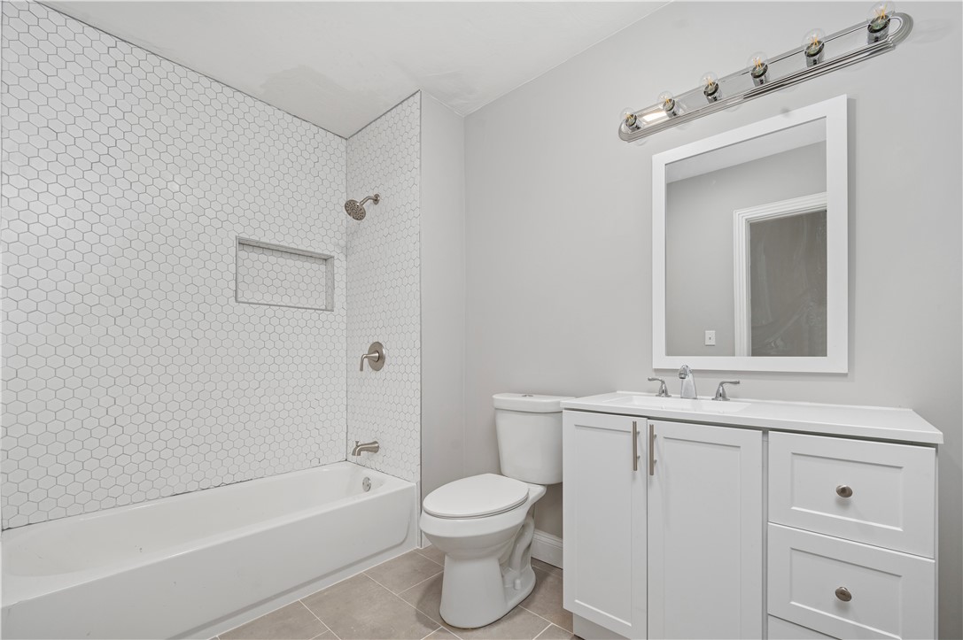 35 Central Street Lincoln, RI 02838 - Photo 6 of 36