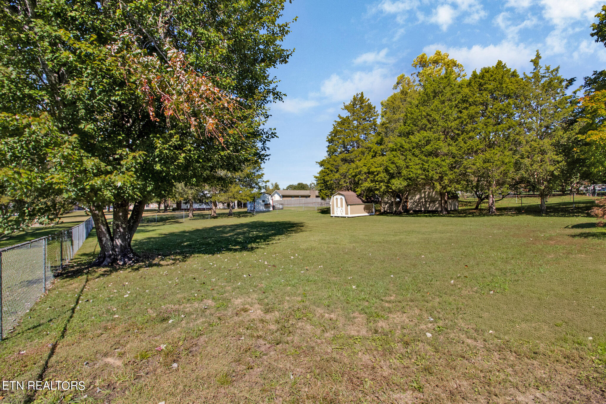 3729 Meredith Road Knoxville, TN 37921 - Photo 32 of 37 img_7138-img_7142