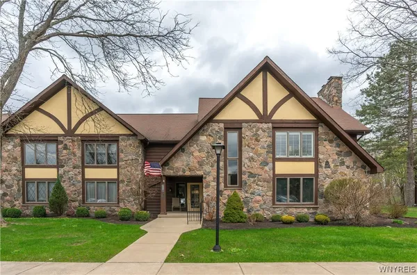 $220,000 | 5291 Chestnut Ridge Road, Unit D, Orchard Park, NY 14127