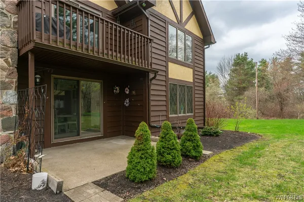 $220,000 | 5291 Chestnut Ridge Road, Unit D, Orchard Park, NY 14127