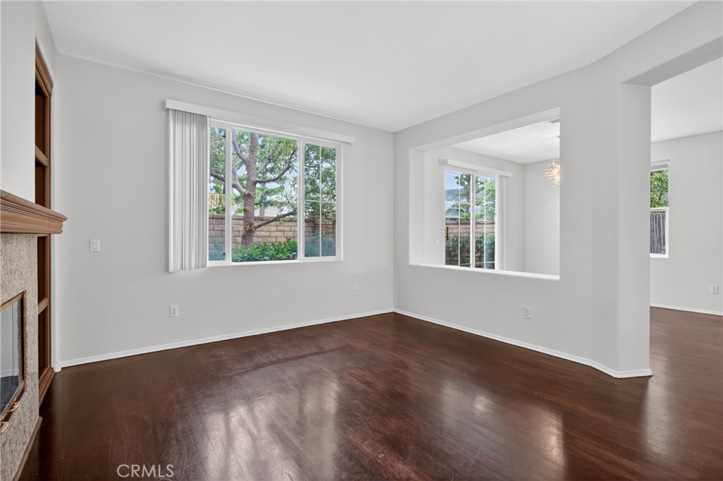 1908 Blazewood Street Simi Valley, CA 93063 - Photo 15 of 42