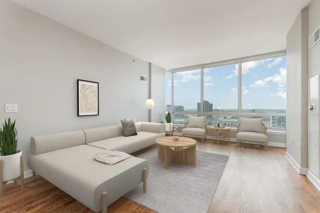 $400,000 | 1901 South Calumet Avenue, Unit 2212, Chicago, IL 60616