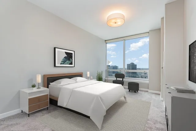 $400,000 | 1901 South Calumet Avenue, Unit 2212, Chicago, IL 60616