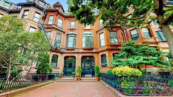 $2,150 | 173 Marlborough Street, Unit 13, Boston, MA 02116