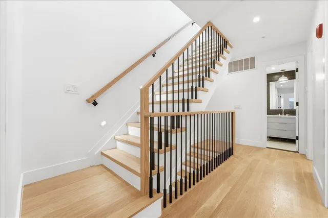 $1,080,000 | 105 Laidlaw Avenue, Unit 2, Jersey City, NJ 07306