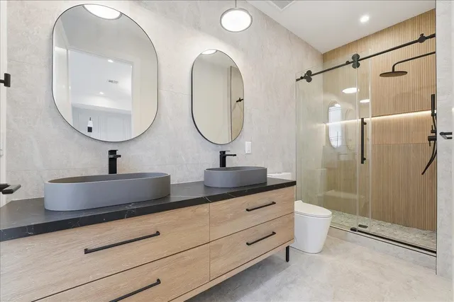 $1,080,000 | 105 Laidlaw Avenue, Unit 2, Jersey City, NJ 07306