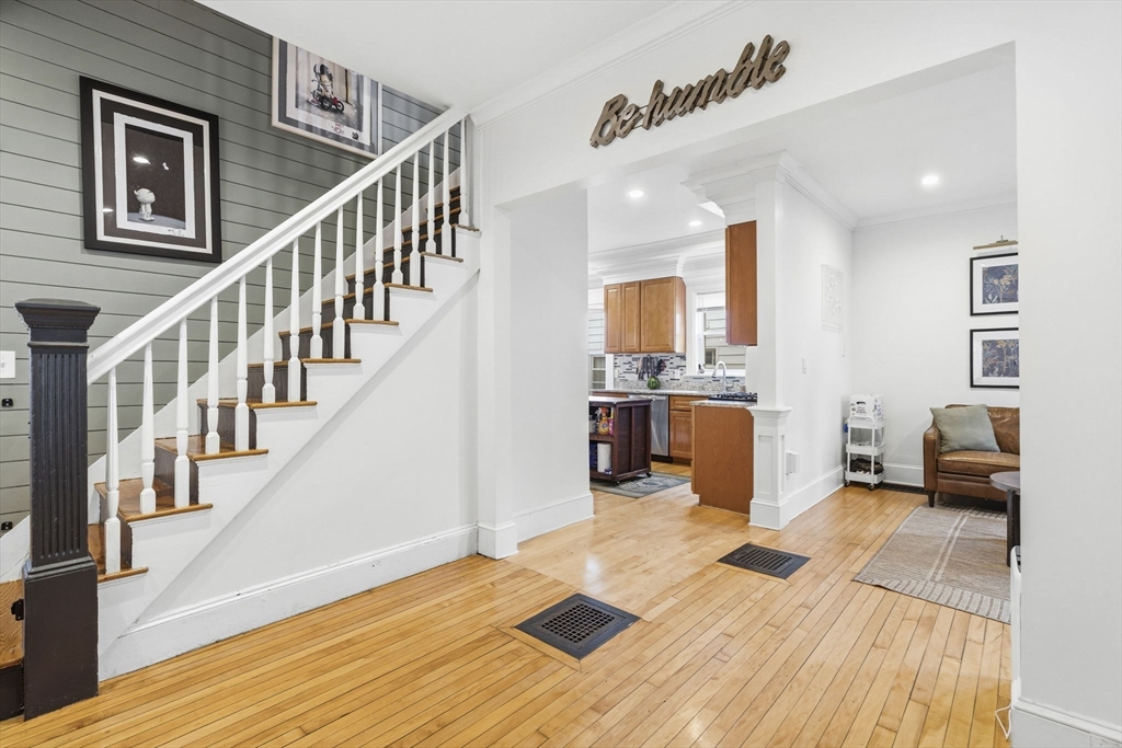 9 Westmore Road Boston, MA 02126 - Photo 3 of 33