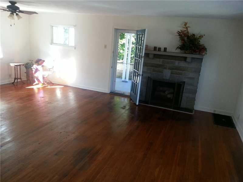 756 Greenlee Road Whitehall, PA 15227 - Photo 3 of 8 Dining Room. flexible floor plan with eat in area