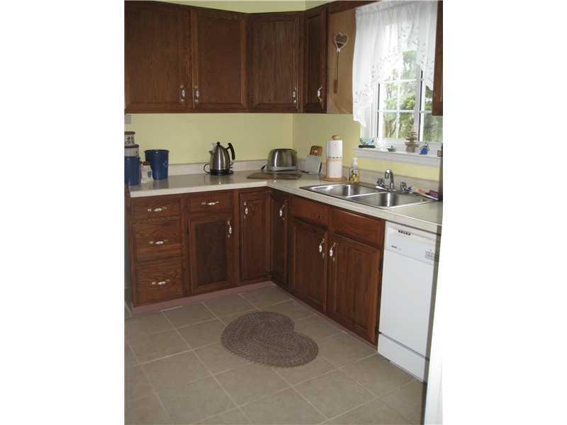 756 Greenlee Road Whitehall, PA 15227 - Photo 4 of 8 Kitchen. this kitchen has had lots of family dinners cooked in it.