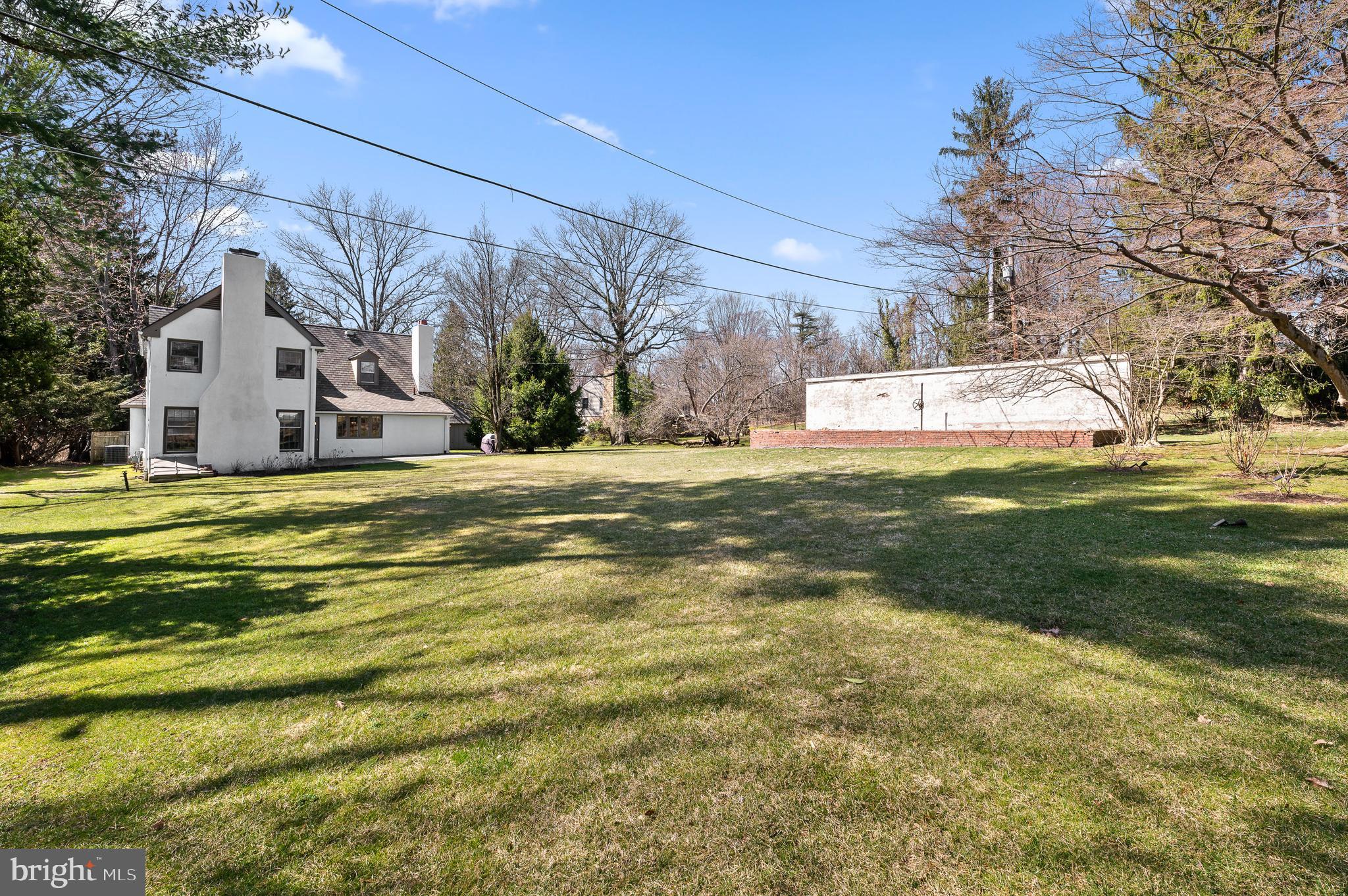 1627 Lark Lane Villanova, PA 19085 - Photo 33 of 33 Large, flat back yard