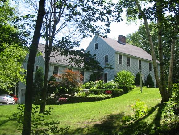 21 Lancaster Road Hampstead, NH 03841 - Photo 1 of 1