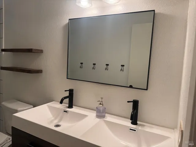 $425,000 | 431 Lincoln Avenue, Cotati, CA 94931