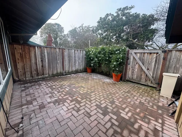 $425,000 | 431 Lincoln Avenue, Cotati, CA 94931