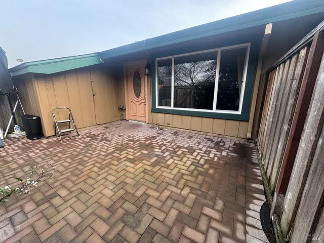 $425,000 | 431 Lincoln Avenue, Cotati, CA 94931