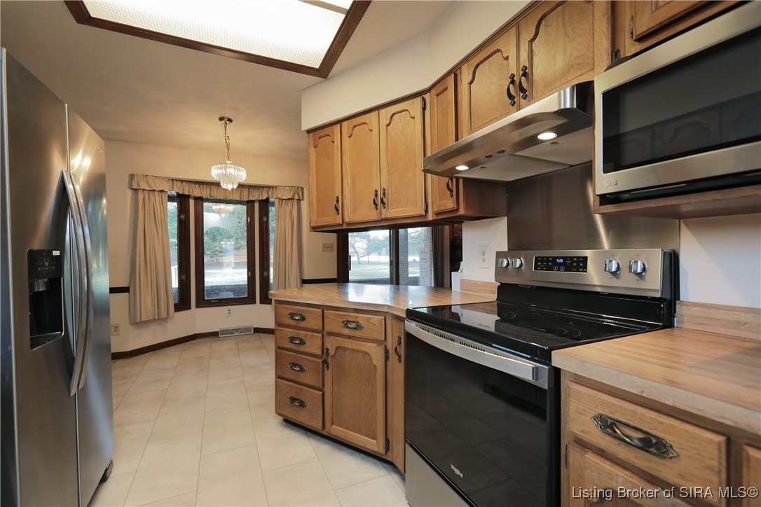 6818 Old Vincennes Road Floyds Knobs, IN 47119 - Photo 14 of 63