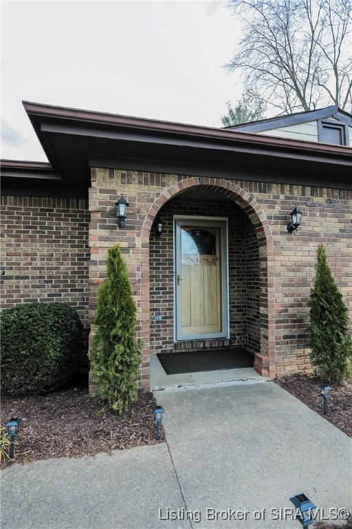 6818 Old Vincennes Road Floyds Knobs, IN 47119 - Photo 3 of 63
