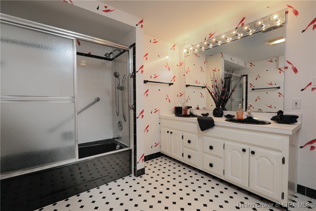 6818 Old Vincennes Road Floyds Knobs, IN 47119 - Photo 49 of 63