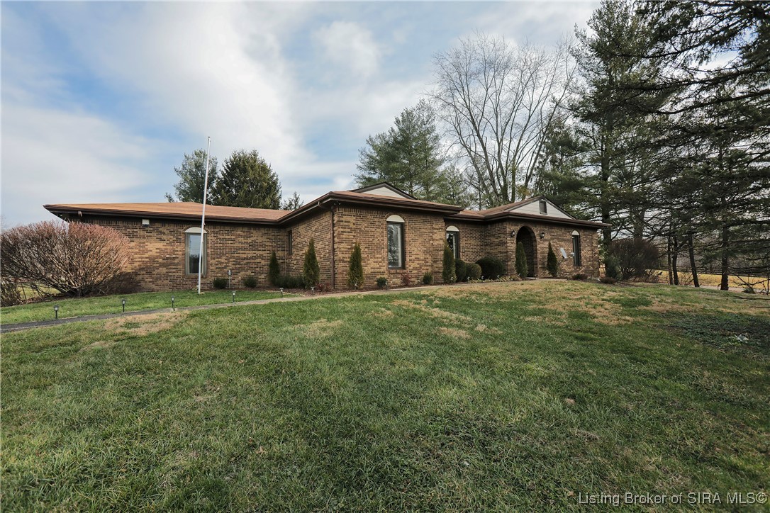 6818 Old Vincennes Road Floyds Knobs, IN 47119 - Photo 60 of 63