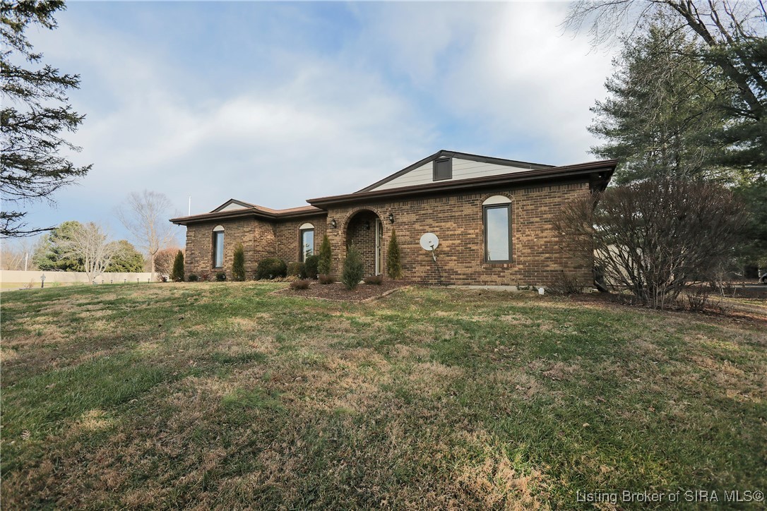 6818 Old Vincennes Road Floyds Knobs, IN 47119 - Photo 62 of 63