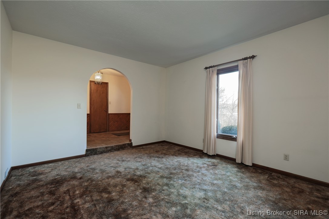 6818 Old Vincennes Road Floyds Knobs, IN 47119 - Photo 9 of 63