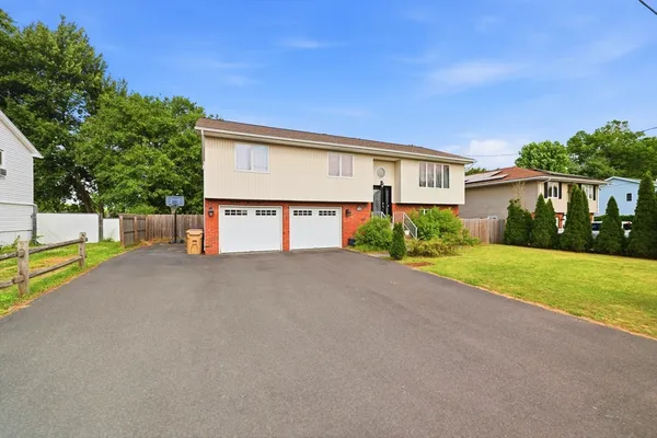$412,000 | 128 Swan Avenue, Ludlow, MA 01056