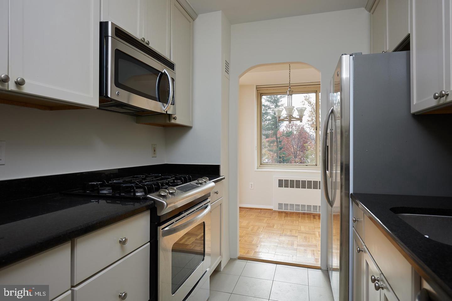 4000 Tunlaw Road Northwest, Unit 417 Washington, DC 20007 - Photo 4 of 19