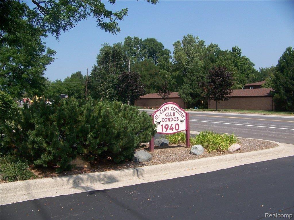 1940 North River Road, Unit 6 St. Clair, MI 48079 - Photo 5 of 10 4