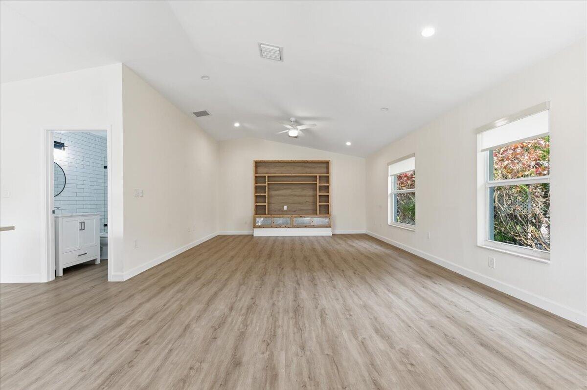 530 Northeast 3rd Avenue Delray Beach, FL 33444 - Photo 3 of 33 04-CHP_0641