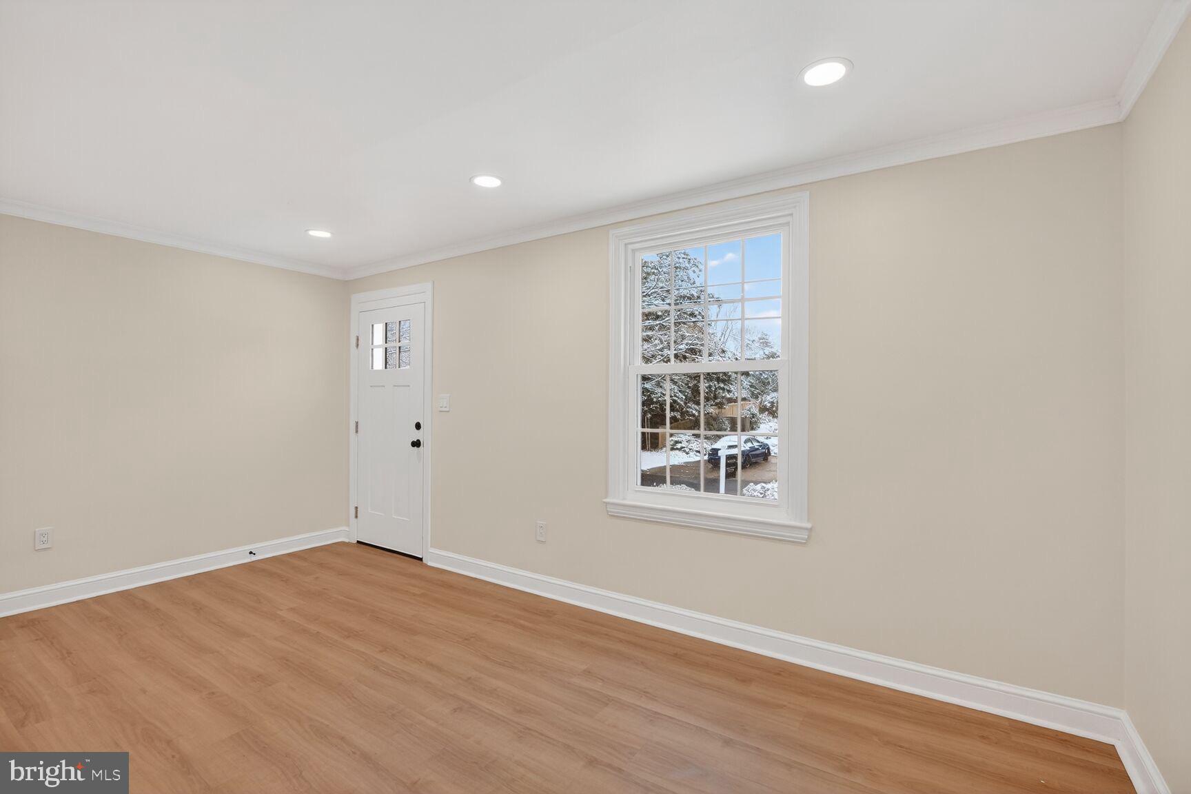 8 Melbourne Avenue Silver Spring, MD 20901 - Photo 7 of 23