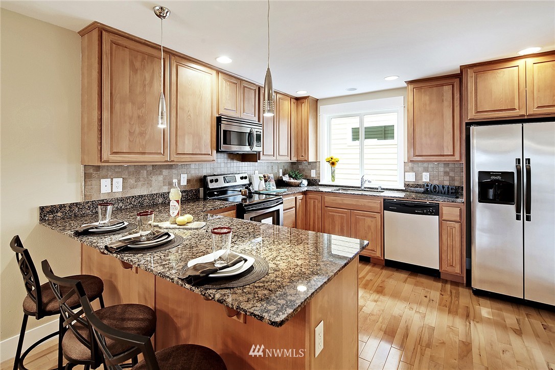 1909 Northeast 145th Street Seattle, WA 98155 - Photo 2 of 15