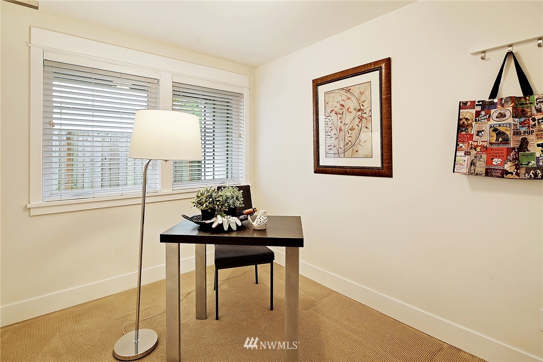 1909 Northeast 145th Street Seattle, WA 98155 - Photo 13 of 15