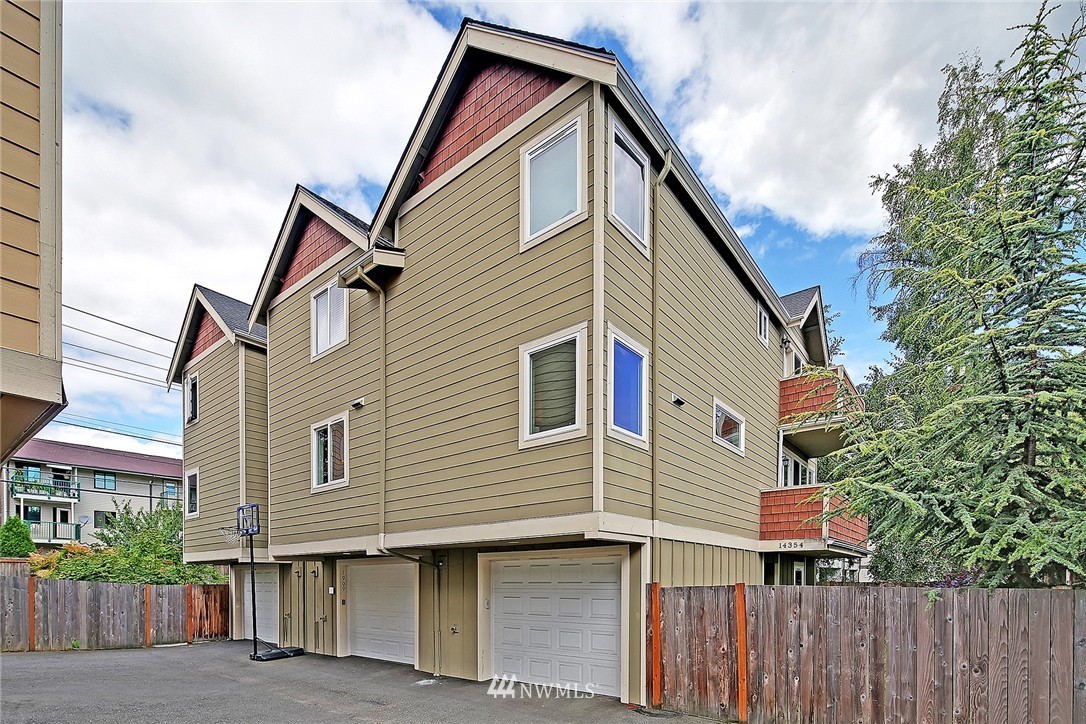 1909 Northeast 145th Street Seattle, WA 98155 - Photo 15 of 15