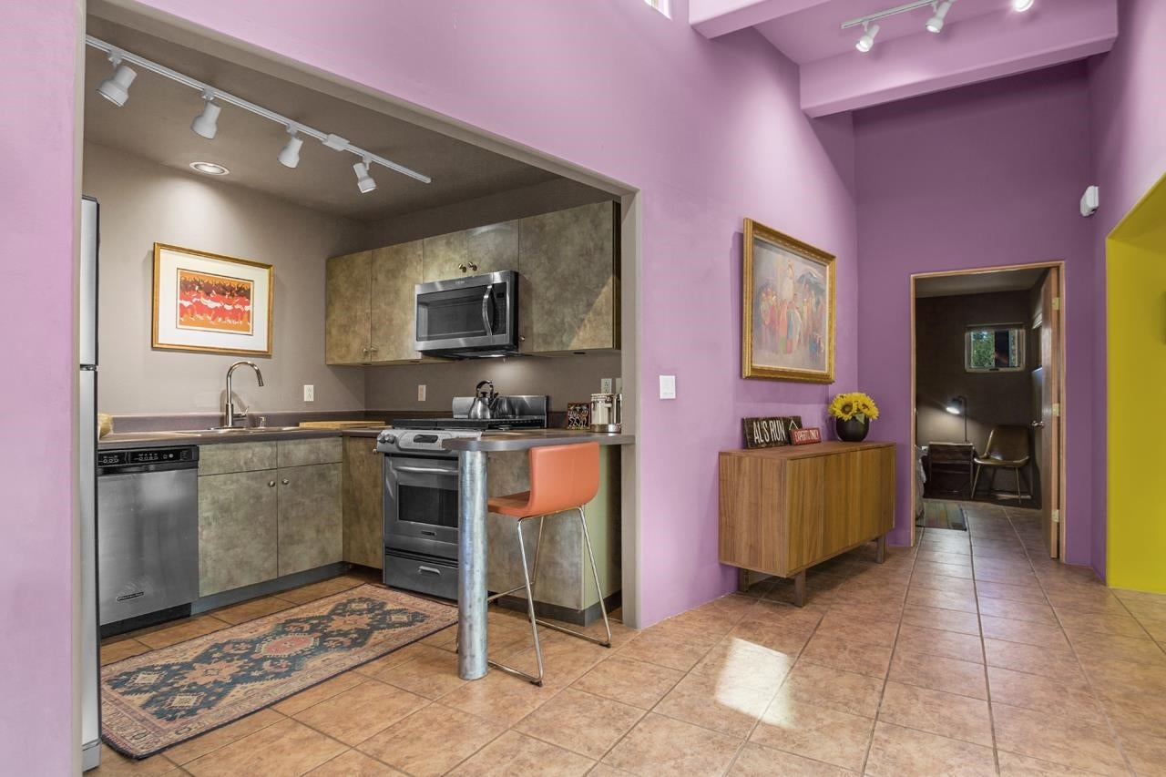 18 Comanche Road, Unit 32 El Prado, NM 87529 - Photo 9 of 30 Gallery Image 9