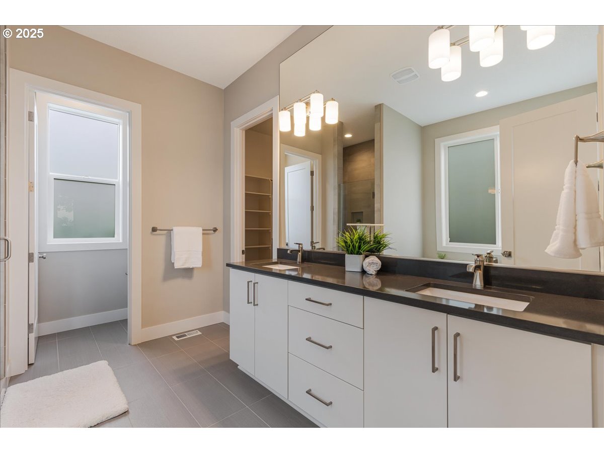 12087 Southwest Aspen Ridge Drive Tigard, OR 97224 - Photo 20 of 44